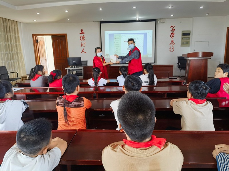 江蘇澳亞塑業(yè)受邀參加金城小學(xué) “悅讀越智慧 幸福常相隨” 讀書分享會活動